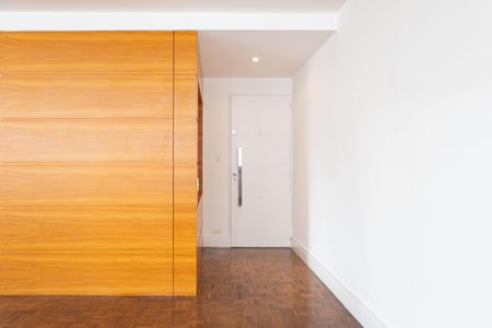 Apartamento à venda com 158m², 2 quartos e 2 vagas Apartamento à venda com 158m², 2 quartos e 2 vagasHall de entrada