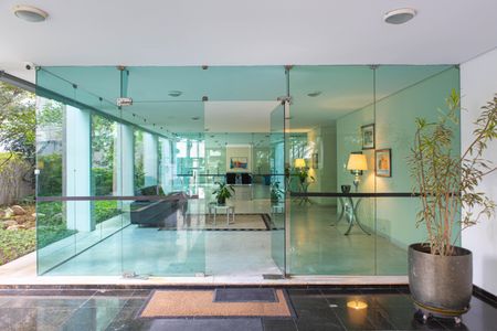 Apartamento à venda com 158m², 2 quartos e 2 vagas Apartamento à venda com 158m², 2 quartos e 2 vagasHall de entrada