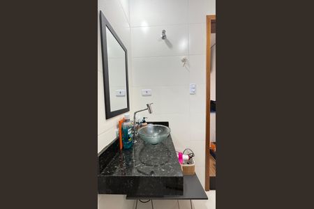 Apartamento à venda com 106m², 2 quartos e 1 vaga Apartamento à venda com 106m², 2 quartos e 1 vagaBanheiro da Suíte