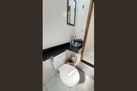 Apartamento à venda com 106m², 2 quartos e 1 vaga Apartamento à venda com 106m², 2 quartos e 1 vagaBanheiro