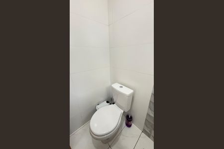 Apartamento à venda com 106m², 2 quartos e 1 vaga Apartamento à venda com 106m², 2 quartos e 1 vagaBanheiro da Suíte