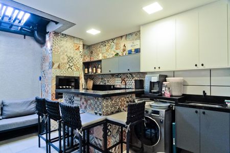 Casa à venda com 206m², 3 quartos e 4 vagasÁrea de Serviço