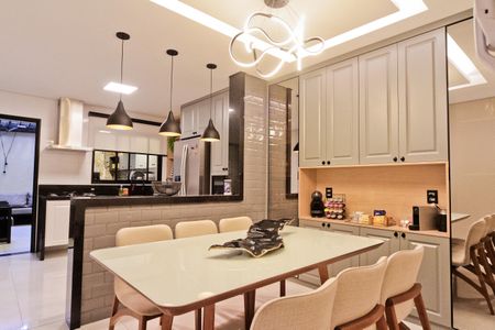 Casa à venda com 206m², 3 quartos e 4 vagasCozinha