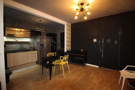 Apartamento à venda com 60m², 2 quartos e 2 vagasSala