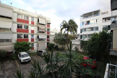 Apartamento à venda com 60m², 2 quartos e 2 vagasVista