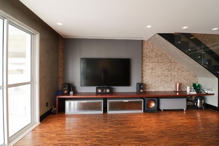 Apartamento à venda com 246m², 3 quartos e 2 vagas Apartamento à venda com 246m², 3 quartos e 2 vagasSala