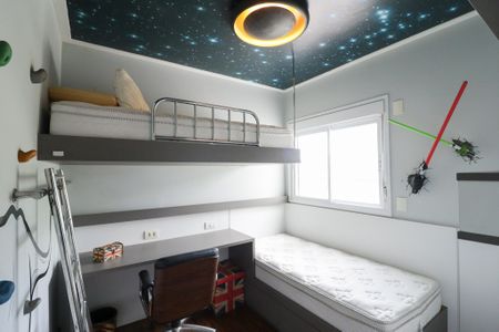 Apartamento à venda com 246m², 3 quartos e 2 vagas Apartamento à venda com 246m², 3 quartos e 2 vagasQuarto 1