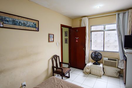 Casa à venda com 172m², 3 quartos e 5 vagas Casa à venda com 172m², 3 quartos e 5 vagasQuarto 2
