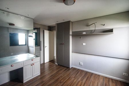 Apartamento à venda com 150m², 3 quartos e 2 vagas Apartamento à venda com 150m², 3 quartos e 2 vagasQuarto 1