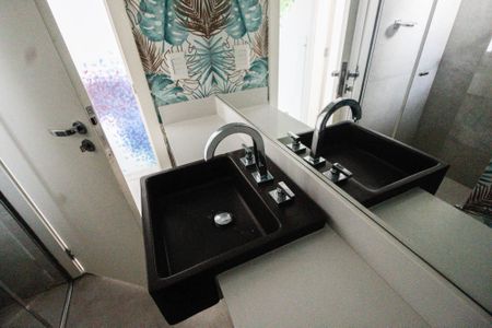 Apartamento à venda com 150m², 3 quartos e 2 vagas Apartamento à venda com 150m², 3 quartos e 2 vagasBanheiro de serviço 2