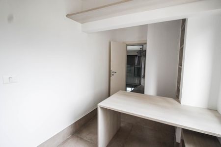 Apartamento à venda com 150m², 3 quartos e 2 vagas Apartamento à venda com 150m², 3 quartos e 2 vagasQuarto de serviço