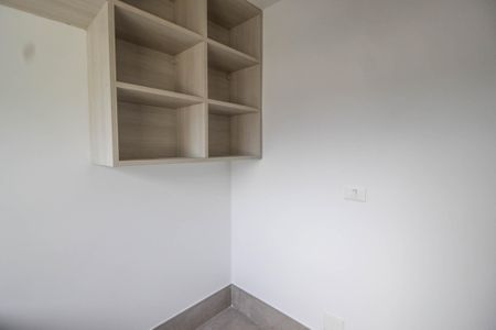 Apartamento à venda com 150m², 3 quartos e 2 vagas Apartamento à venda com 150m², 3 quartos e 2 vagasQuarto de serviço