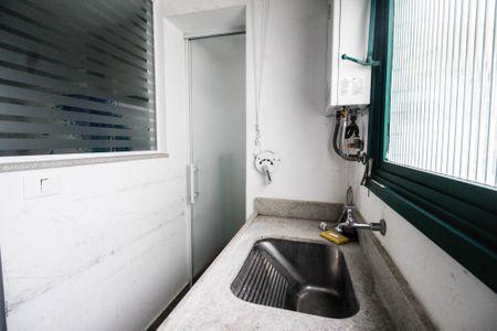 Apartamento à venda com 150m², 3 quartos e 2 vagas Apartamento à venda com 150m², 3 quartos e 2 vagasÁrea de serviço