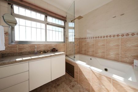 Apartamento à venda com 100m², 3 quartos e 1 vagaBanheiro da Suíte