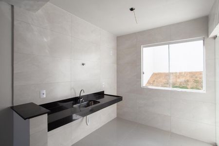 Casa à venda com 70m², 2 quartos e 1 vaga Casa à venda com 70m², 2 quartos e 1 vagaCozinha