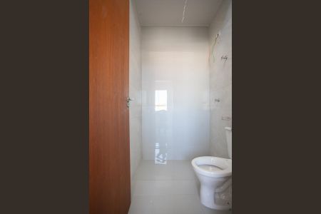 Casa à venda com 70m², 2 quartos e 1 vaga Casa à venda com 70m², 2 quartos e 1 vagaBanheiro da Suíte 2