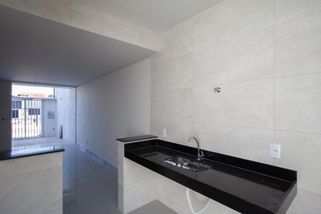 Casa à venda com 70m², 2 quartos e 1 vaga Casa à venda com 70m², 2 quartos e 1 vagaCozinha