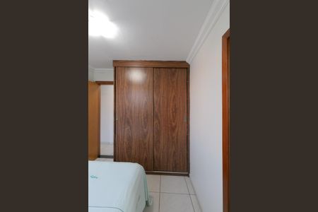 Apartamento à venda com 180m², 4 quartos e 3 vagasQuarto 2