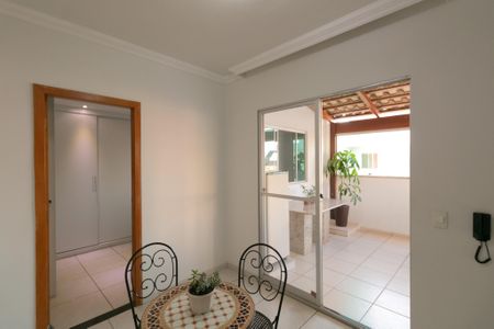 Apartamento à venda com 180m², 4 quartos e 3 vagasCopa