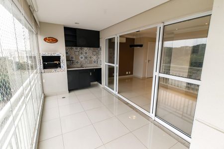 Apartamento à venda com 96m², 2 quartos e 2 vagas Apartamento à venda com 96m², 2 quartos e 2 vagasVaranda gourmet