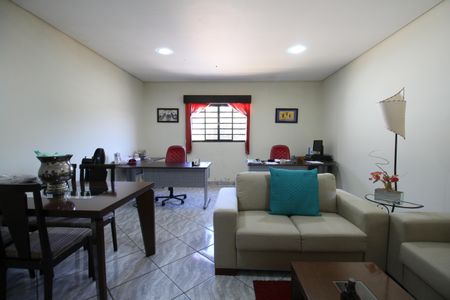 Casa à venda com 300m², 2 quartos e 12 vagasQuarto 2