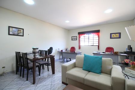 Casa à venda com 300m², 2 quartos e 12 vagasQuarto 2