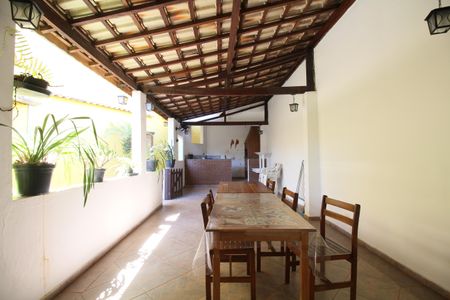 Casa à venda com 300m², 2 quartos e 12 vagasÁrea gourmet