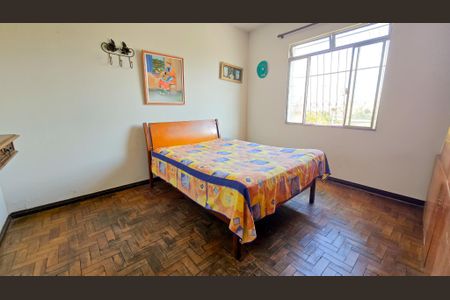 Casa à venda com 220m², 5 quartos e 4 vagasQuarto 04