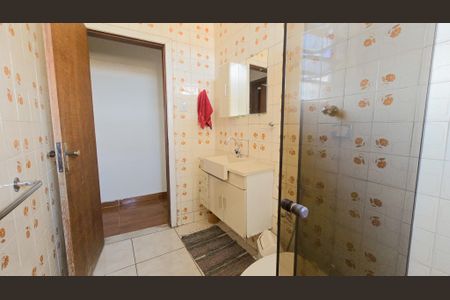 Casa à venda com 220m², 5 quartos e 4 vagasBanheiro Social 02