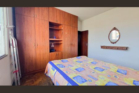 Casa à venda com 220m², 5 quartos e 4 vagasQuarto 04