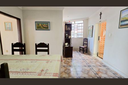 Casa à venda com 220m², 5 quartos e 4 vagasCopa