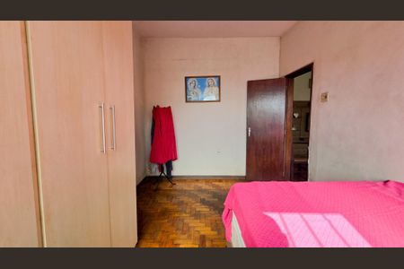 Casa à venda com 220m², 5 quartos e 4 vagasQuarto 01