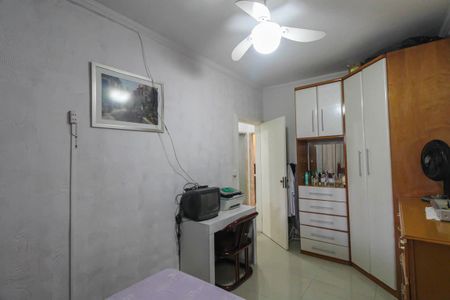 Casa à venda com 240m², 2 quartos e 3 vagas Casa à venda com 240m², 2 quartos e 3 vagasQuarto 2