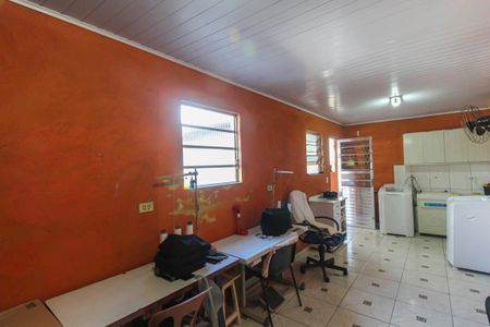 Casa à venda com 240m², 2 quartos e 3 vagas Casa à venda com 240m², 2 quartos e 3 vagasÁrea de Serviço