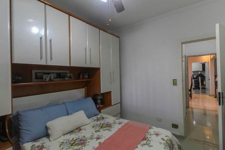 Casa à venda com 240m², 2 quartos e 3 vagas Casa à venda com 240m², 2 quartos e 3 vagasQuarto 1