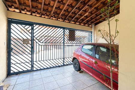 Casa à venda com 144m², 3 quartos e 2 vagas Casa à venda com 144m², 3 quartos e 2 vagasGaragem