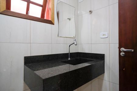 Casa à venda com 203m², 3 quartos e 2 vagasLavabo