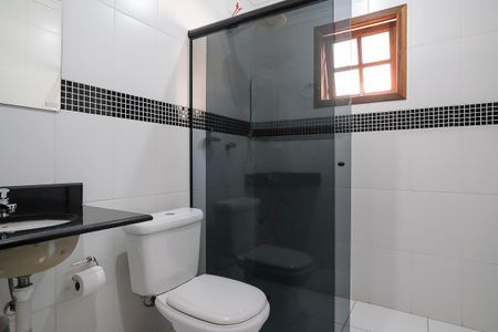 Casa à venda com 203m², 3 quartos e 2 vagasBanheiro