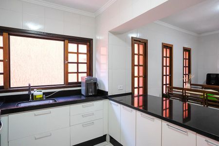 Casa à venda com 203m², 3 quartos e 2 vagasCozinha