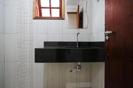 Casa à venda com 203m², 3 quartos e 2 vagasLavabo