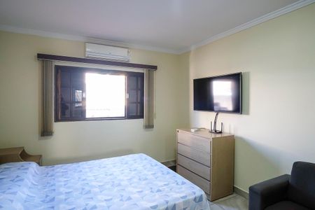 Casa à venda com 203m², 3 quartos e 2 vagasSuíte