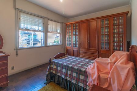 Casa à venda com 320m², 6 quartos e 2 vagas Casa à venda com 320m², 6 quartos e 2 vagasQuarto 3