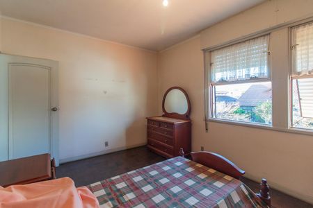 Casa à venda com 320m², 6 quartos e 2 vagas Casa à venda com 320m², 6 quartos e 2 vagasQuarto 3