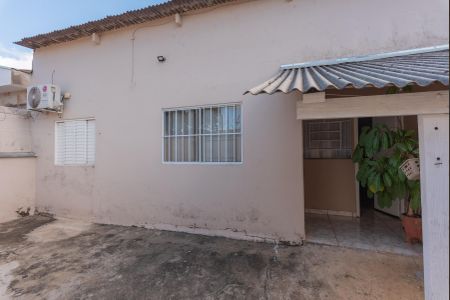 Casa à venda com 279m², 2 quartos e 3 vagas Casa à venda com 279m², 2 quartos e 3 vagasÁrea Externa