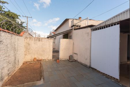 Casa à venda com 279m², 2 quartos e 3 vagas Casa à venda com 279m², 2 quartos e 3 vagasÁrea Externa