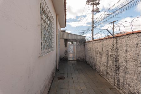 Casa à venda com 279m², 2 quartos e 3 vagas Casa à venda com 279m², 2 quartos e 3 vagasÁrea Externa