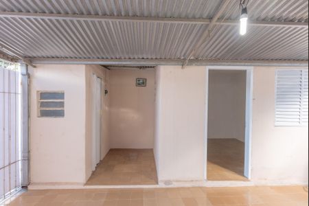 Casa à venda com 279m², 2 quartos e 3 vagas Casa à venda com 279m², 2 quartos e 3 vagasÁrea de Serviço