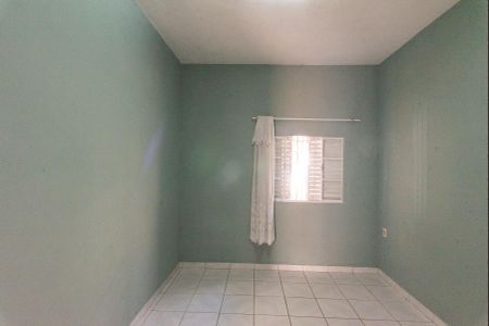 Casa à venda com 279m², 2 quartos e 3 vagas Casa à venda com 279m², 2 quartos e 3 vagasQuarto 2