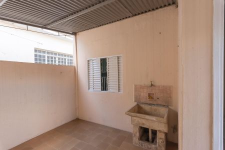 Casa à venda com 279m², 2 quartos e 3 vagas Casa à venda com 279m², 2 quartos e 3 vagasÁrea de Serviço