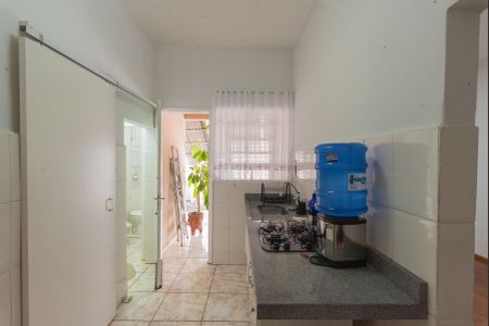 Casa à venda com 279m², 2 quartos e 3 vagas Casa à venda com 279m², 2 quartos e 3 vagasEdícula